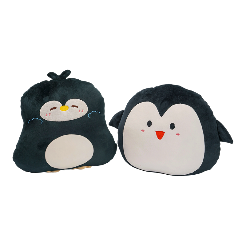ぽっちゃりペンギンのぬいぐるみ枕
