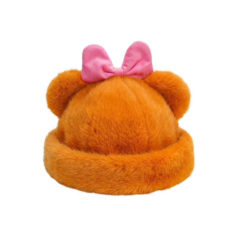 オレンジ色のクマ耳ぬいぐるみ帽子